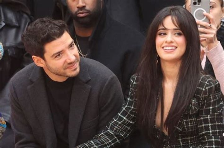 Who Does She Want To Date? – Hollywood Life