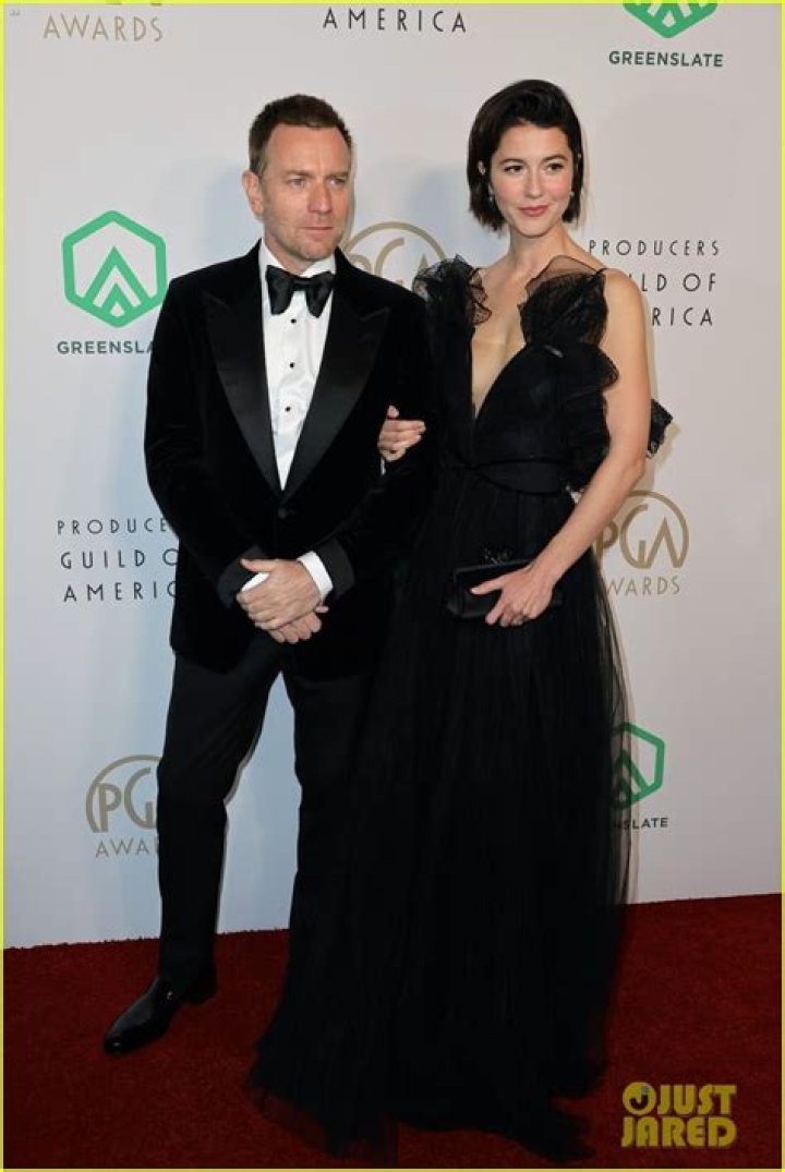 Wedding Details – Hollywood Life